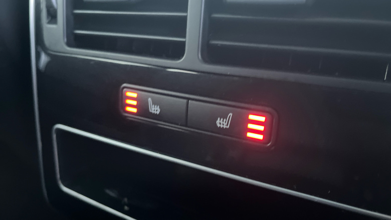 Land Rover Range Rover Sport 3.0 D300 HSE Silver 5dr Auto Diesel Estate